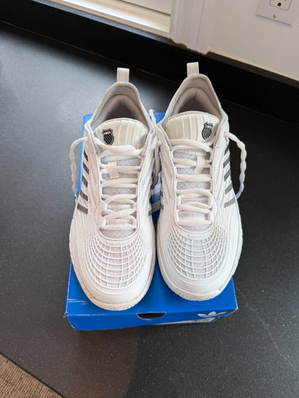 K SWISS Hypercourt Supreme 2 White and Tennis Shoes. Slightly worn